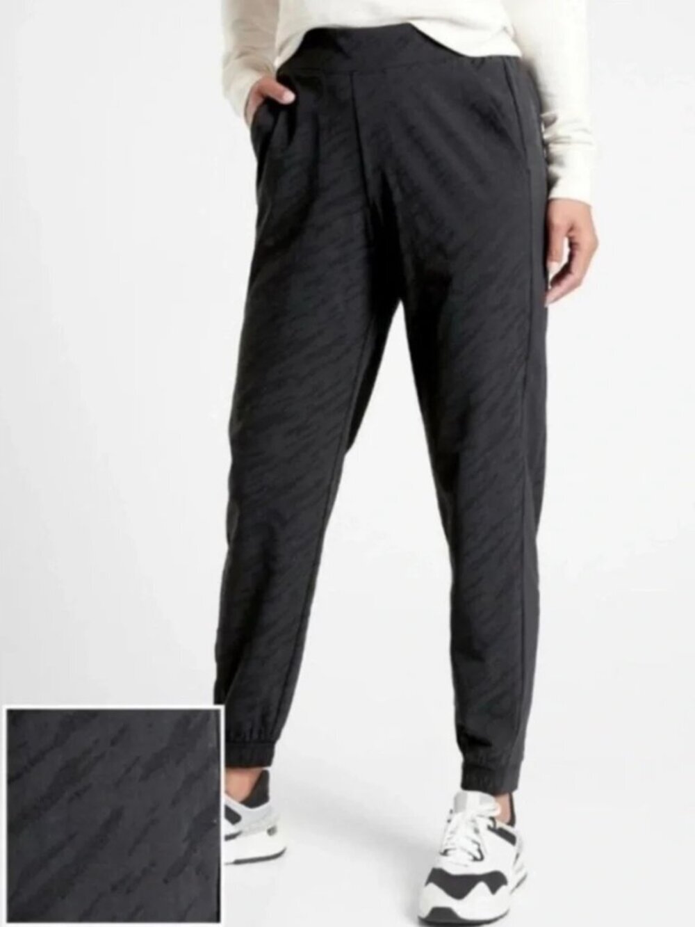 Athleta women's pants size 0 Brooklyn textured jogger black athleisure